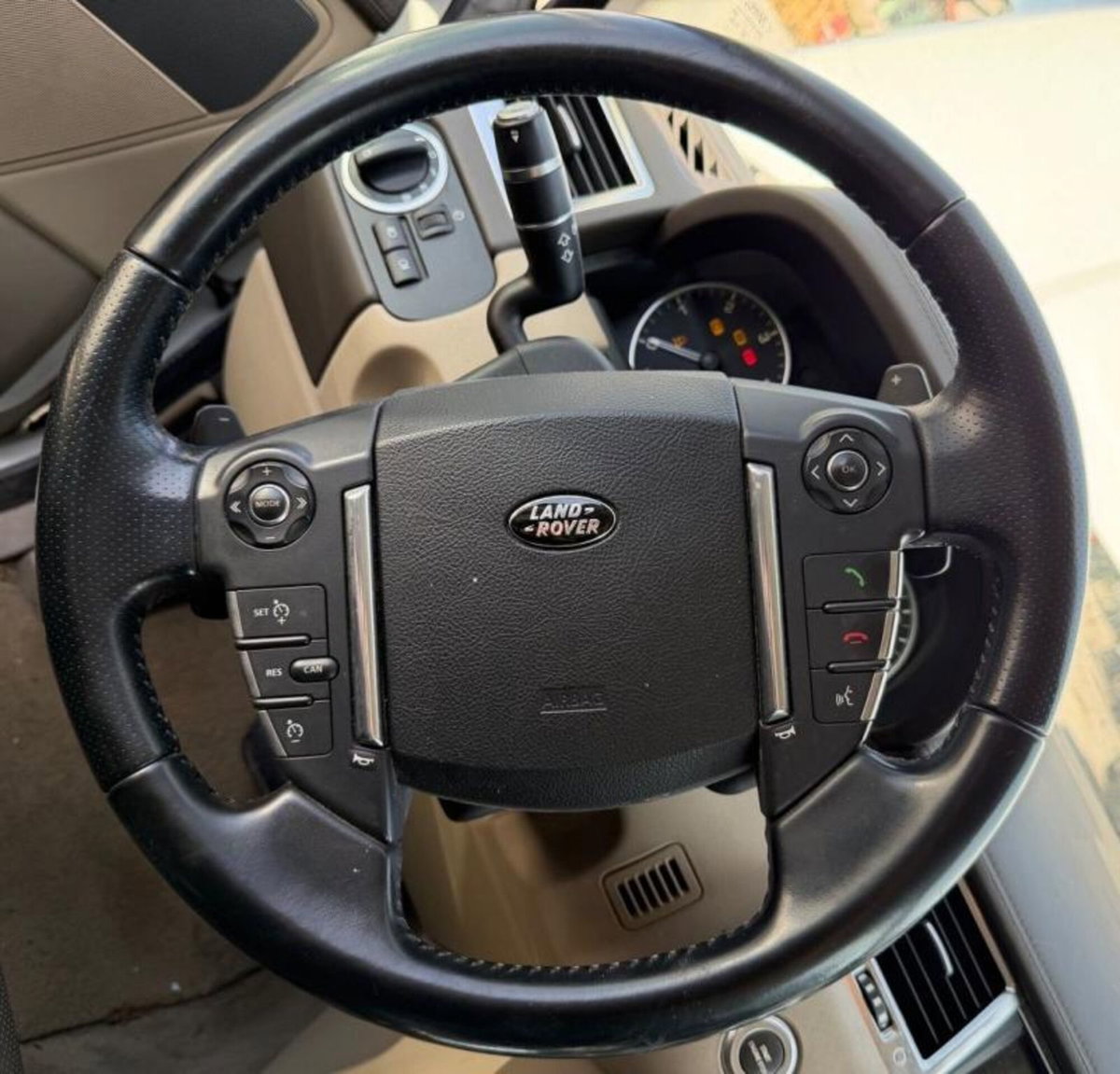 Land Rover Range Rover Sport 3.0 SDV6 HSE (8)