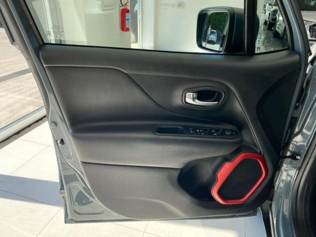 Jeep Renegade 2.0 Mjt 170CV 4WD Active Drive Low Trailhawk (10)