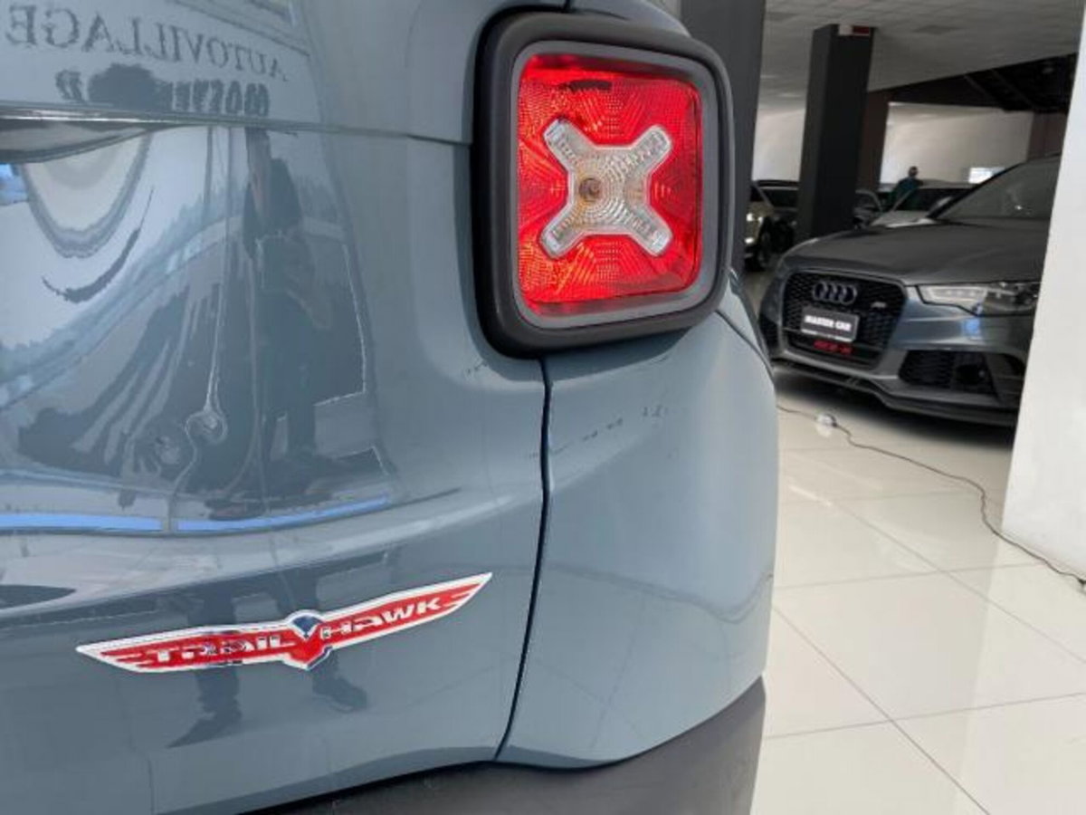 Jeep Renegade 2.0 Mjt 170CV 4WD Active Drive Low Trailhawk (8)