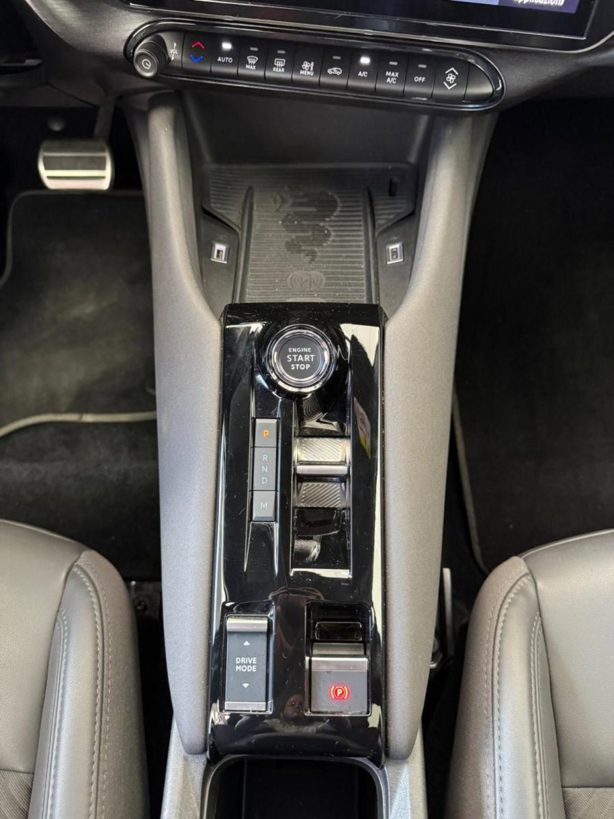Alfa Romeo Junior elettrica Speciale 156cv (16)