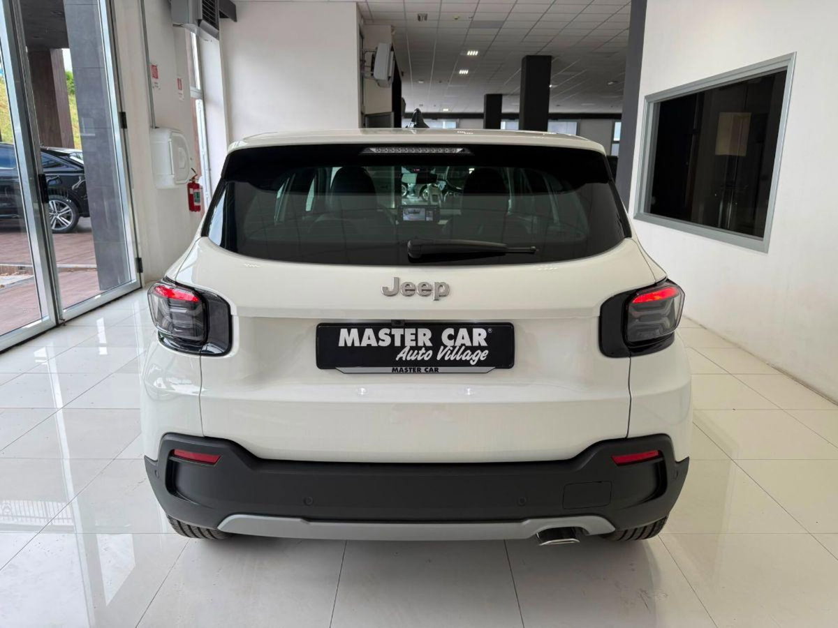 Jeep Avenger 1.2 turbo Altitude fwd 100cv (7)