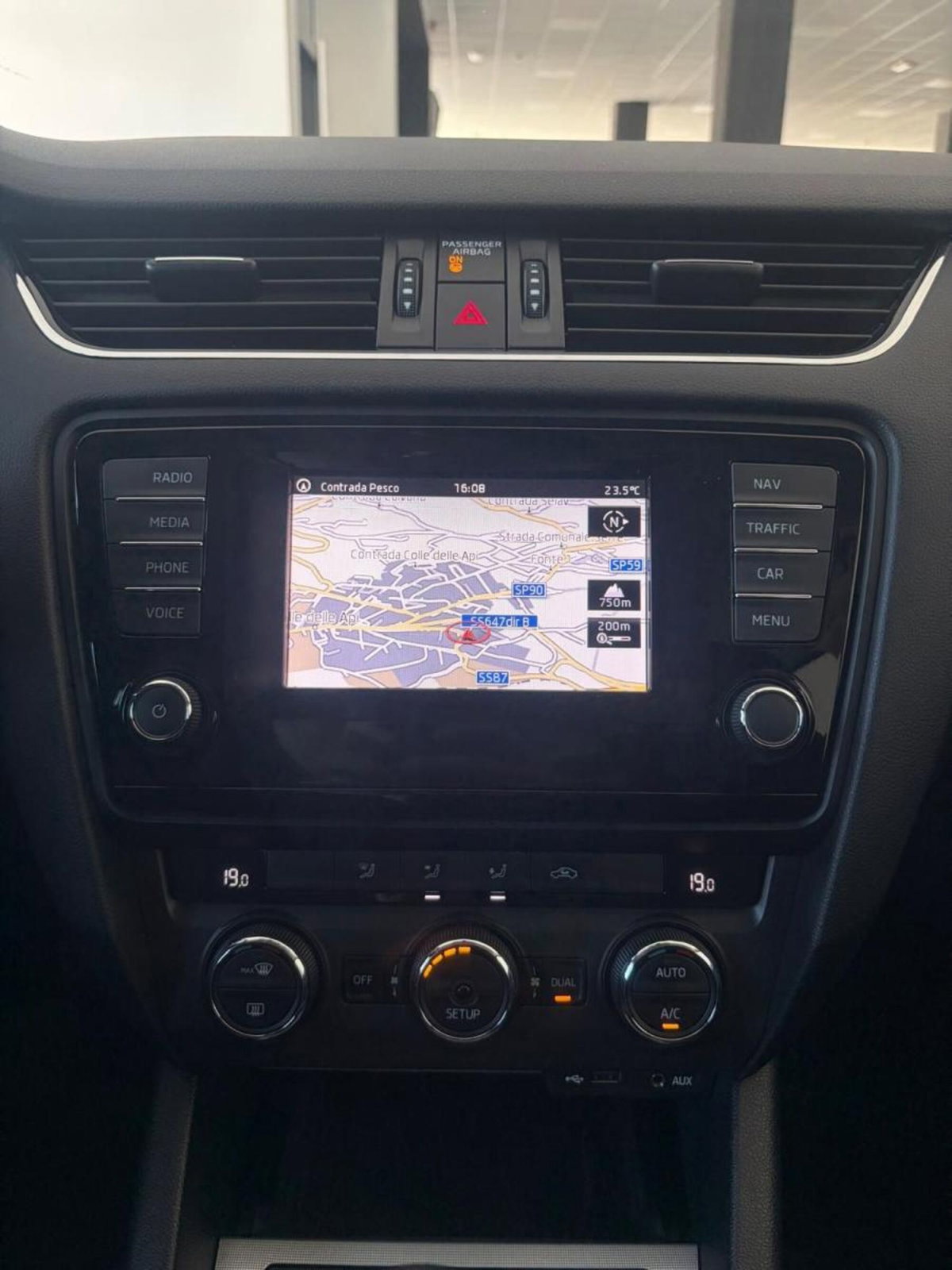 Skoda Octavia Station Wagon 2.0 TDI CR Wagon Executive Green Tec (13)