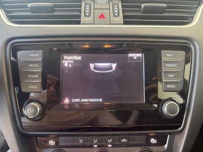 Skoda Octavia Station Wagon 2.0 TDI CR Wagon Executive Green Tec (14)