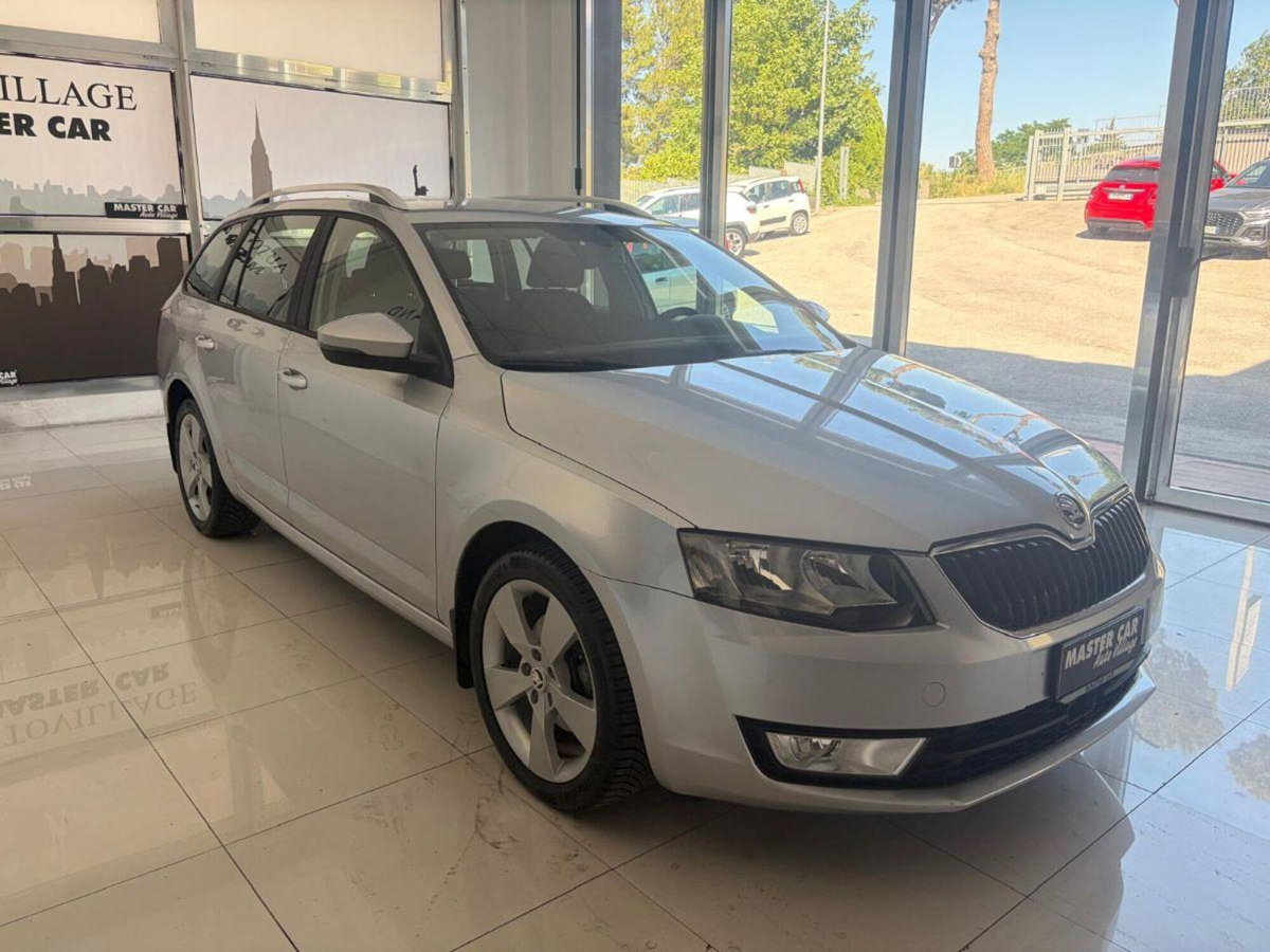 Skoda Octavia Station Wagon 2.0 TDI CR Wagon Executive Green Tec (3)