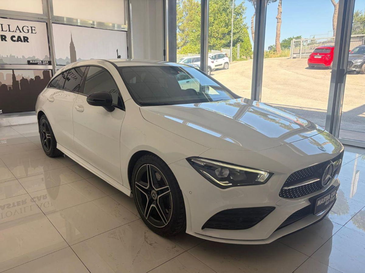 Mercedes-Benz CLA Shooting Brake 200 d Shooting Brake Premium (3)