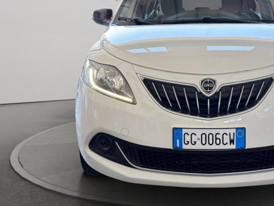 Lancia Ypsilon 1.0 FireFly 5 porte S&S Hybrid Silver Plus (19)