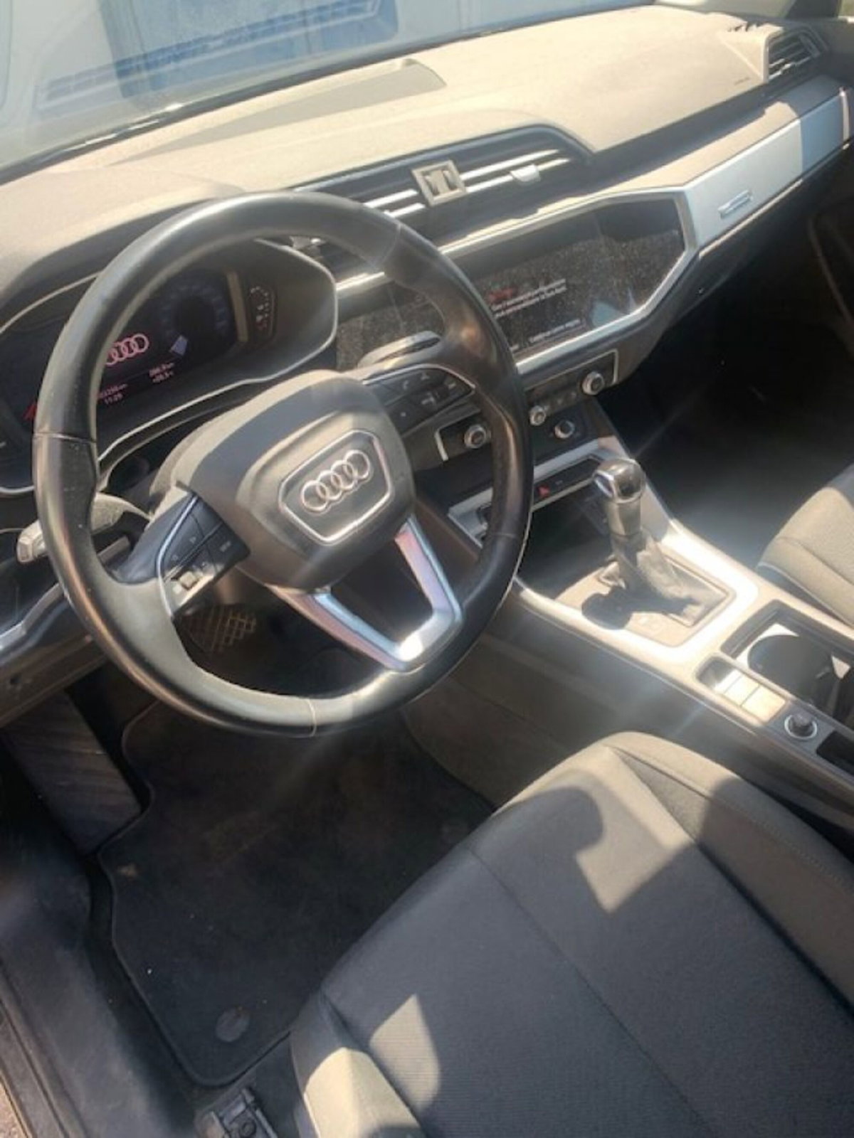 Audi Q3 35 TDI Business Advanced (7)
