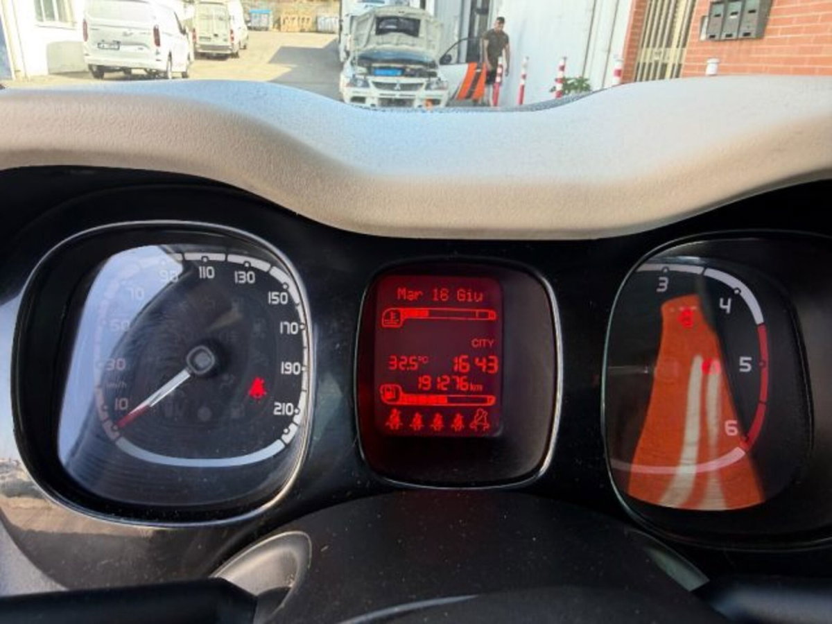 Fiat Panda 1.3 MJT S&S 4x4 (12)