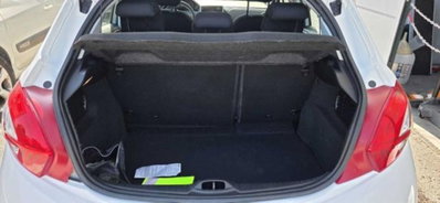 Peugeot 208 75 5 porte Touch (11)
