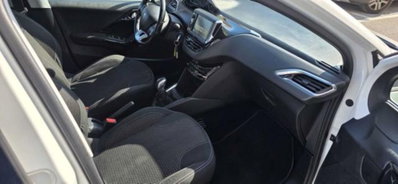 Peugeot 208 75 5 porte Touch (12)