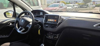 Peugeot 208 75 5 porte Touch (14)
