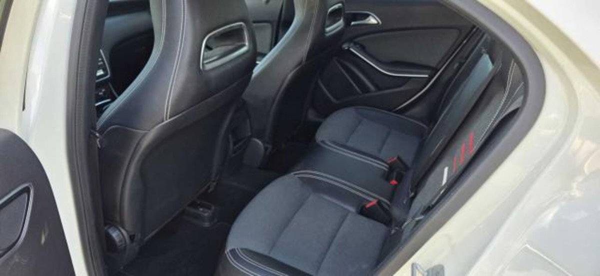 Mercedes-Benz Classe A 180 CDI Executive (10)