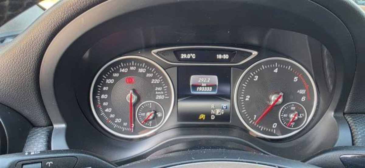 Mercedes-Benz Classe A 180 CDI Executive (8)