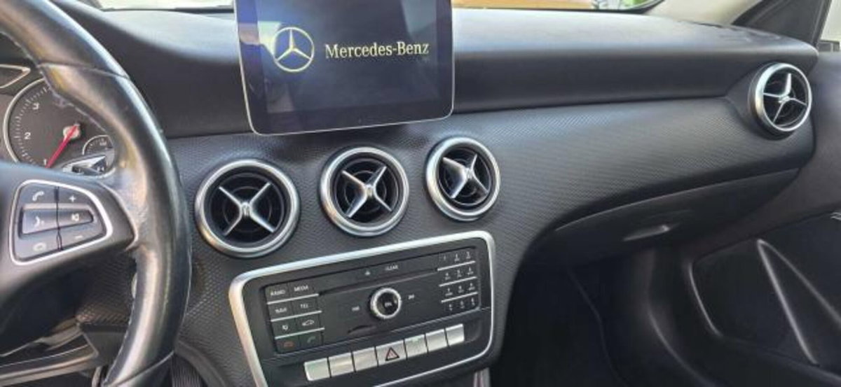 Mercedes-Benz Classe A 180 CDI Executive (9)