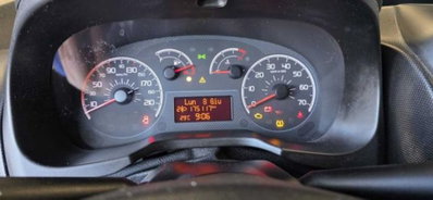 Fiat Qubo 1.3 MJT 80 CV Easy (10)