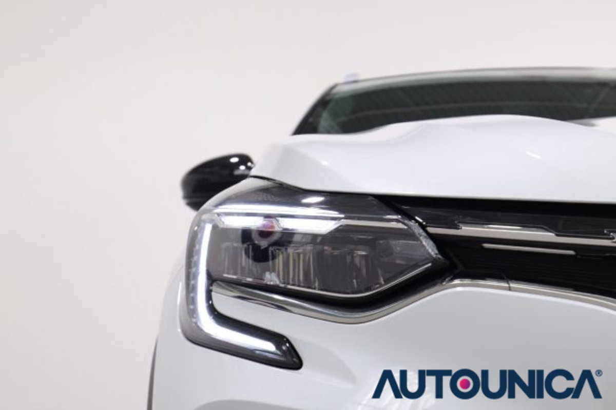 Renault Captur Full Hybrid E-Tech 145 CV RS Line (13)