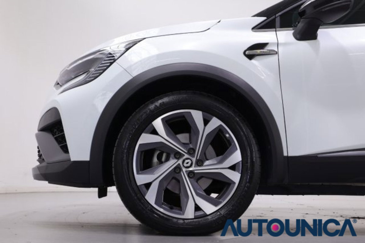 Renault Captur Full Hybrid E-Tech 145 CV RS Line (17)