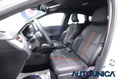 Renault Captur Full Hybrid E-Tech 145 CV RS Line (6)