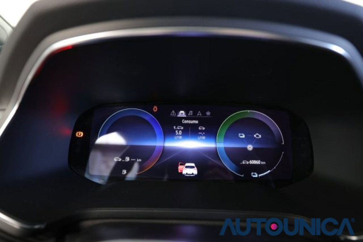 Renault Captur Full Hybrid E-Tech 145 CV RS Line (8)