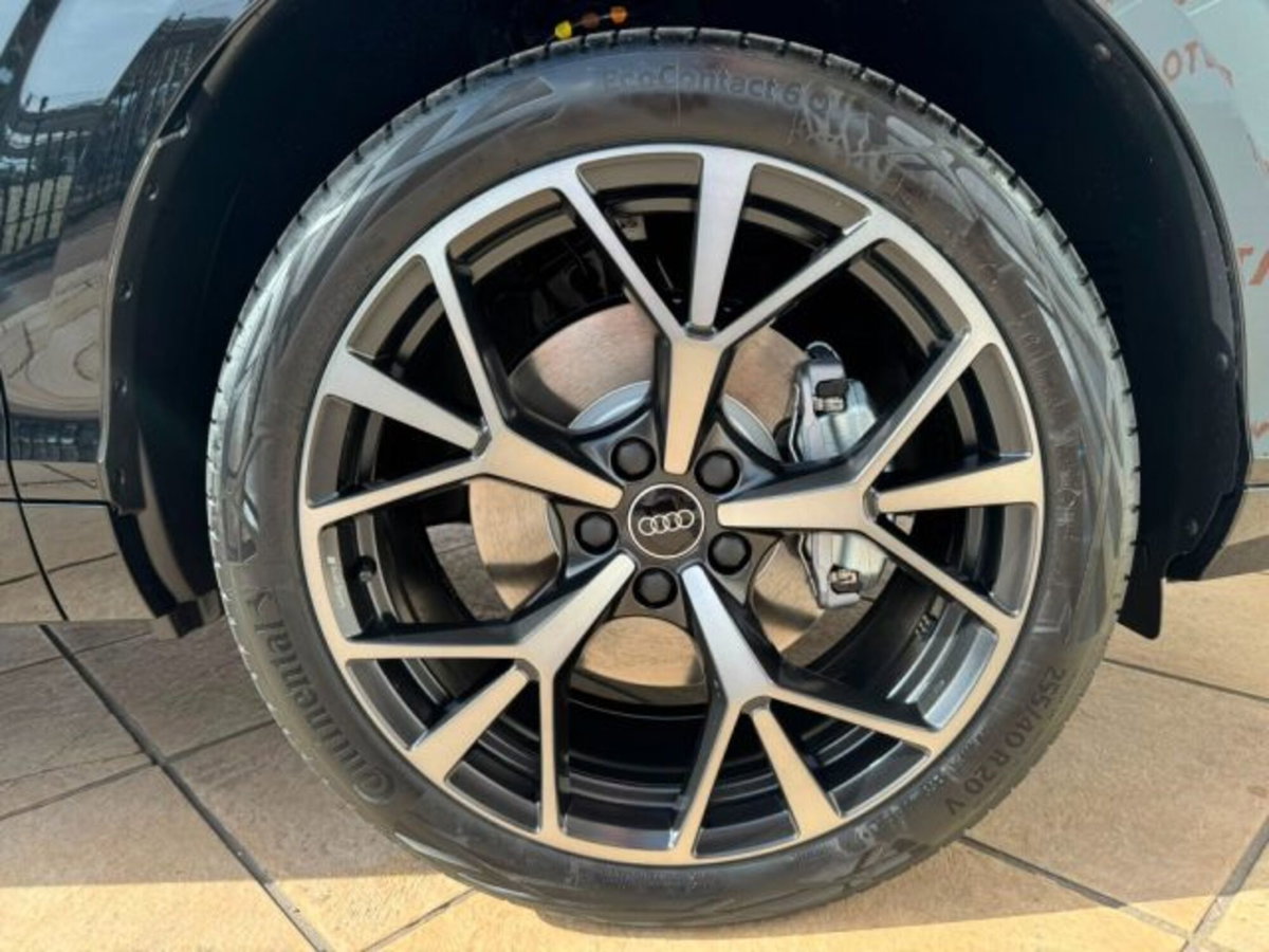 Audi Q3 Sportback 1.5 e-hybrid S line edition 272cv stronic (9)