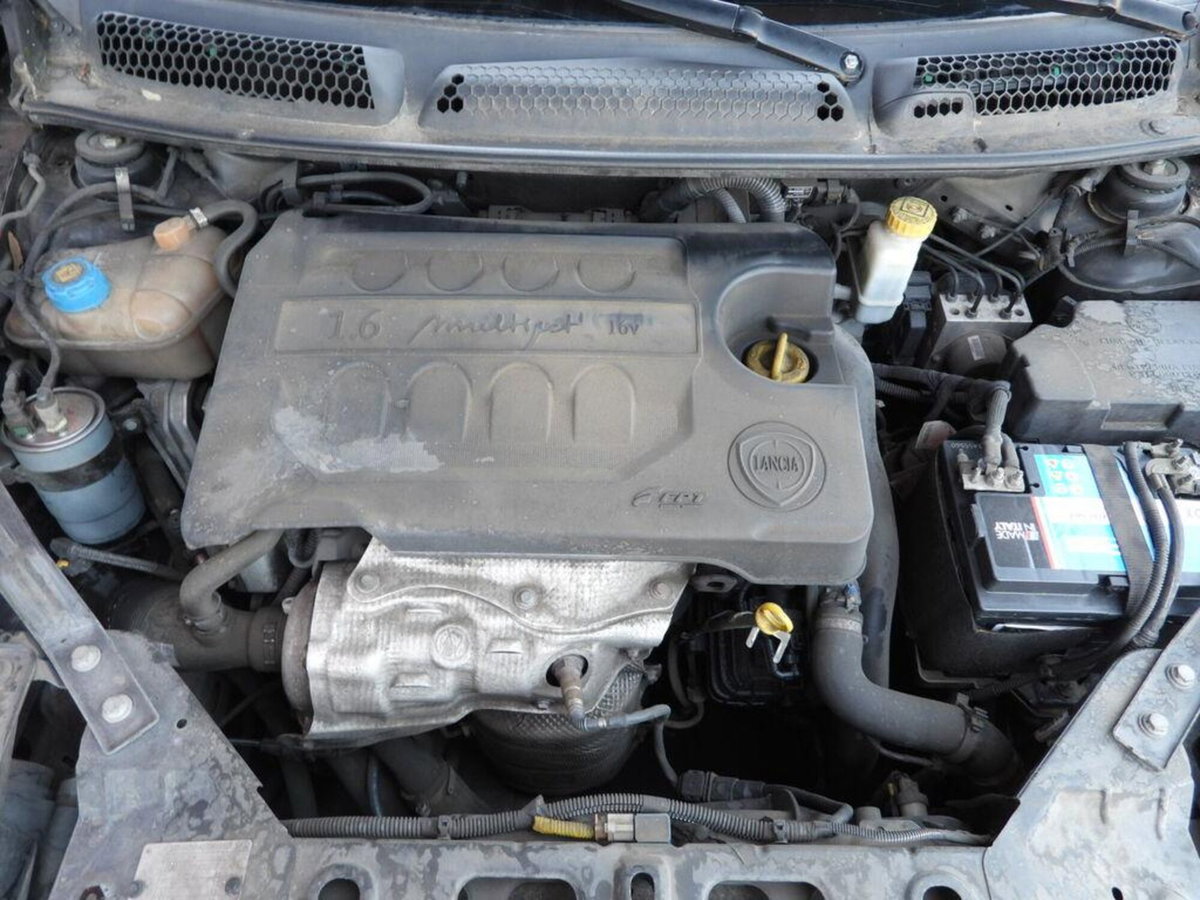 Lancia Delta 1.6 MJT DPF Platino (15)