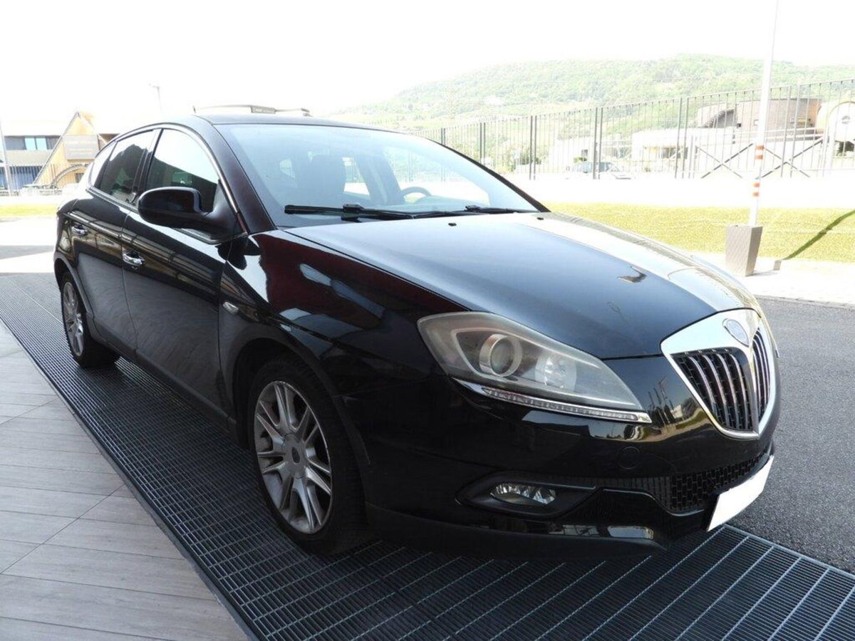 Lancia Delta 1.6 MJT DPF Platino (7)