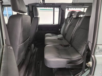 Land Rover Defender 110 2.4 TD4 Station Wagon SE (11)