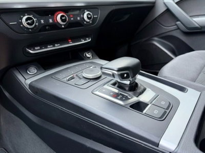 Audi Q5 2.0 TDI 190 CV quattro S tronic Sport (8)