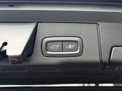 Volvo XC60 B4 Geartronic Momentum (19)