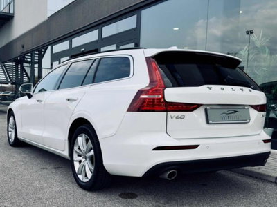 Volvo V60 B4 Geartronic Momentum Business Pro (4)