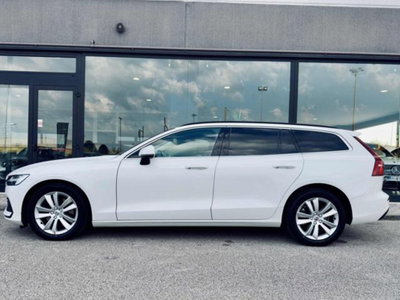 Volvo V60 B4 Geartronic Momentum Business Pro (7)
