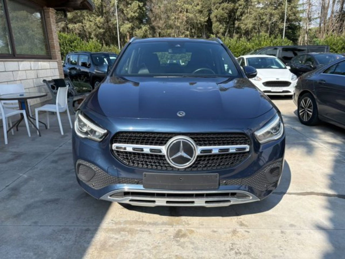 Mercedes-Benz GLA SUV 200 d Automatic Sport (3)