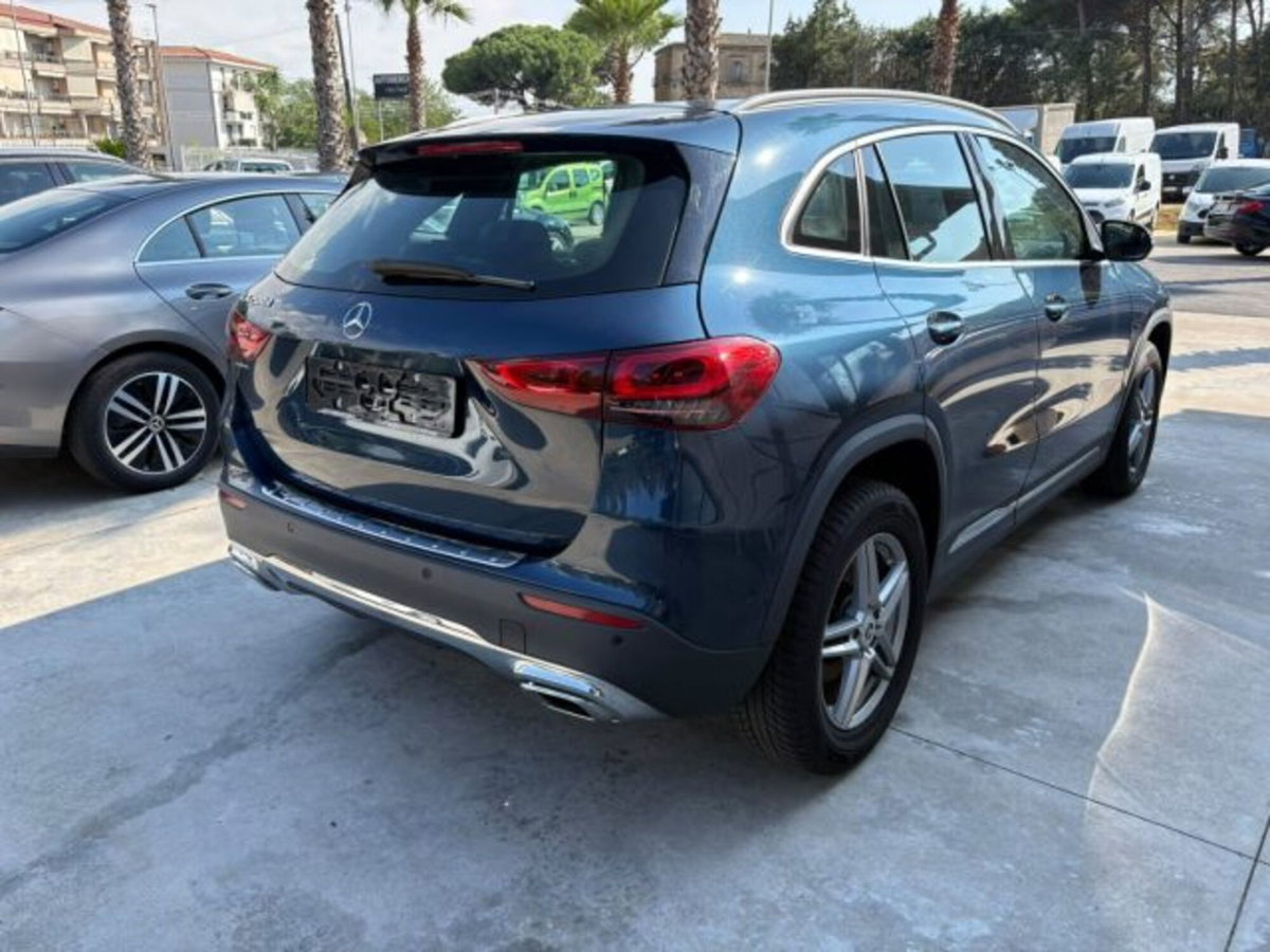 Mercedes-Benz GLA SUV 200 d Automatic Sport (7)