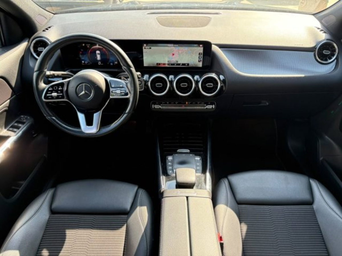 Mercedes-Benz GLA SUV 200 d Automatic Sport (8)