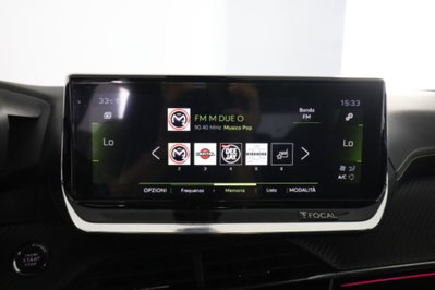 Peugeot 2008 PureTech 130 S&S EAT8 GT Line (11)