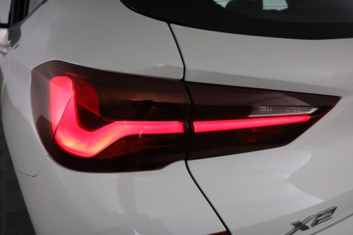 BMW X2 sDrive18d Business-X (10)