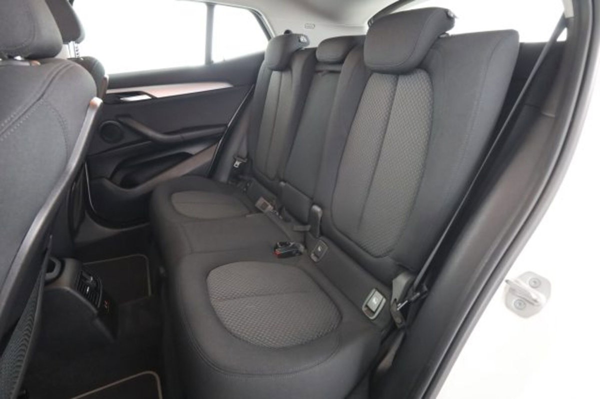 BMW X2 sDrive18d Business-X (3)