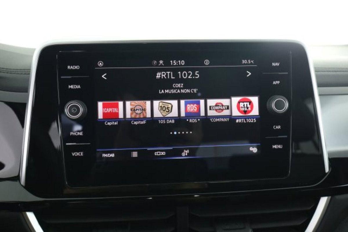 Volkswagen T-Roc 1.5 tsi R-Line dsg (11)