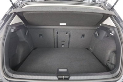 Volkswagen Golf 1.5 eTSI 130 CV EVO ACT DSG Style (6)