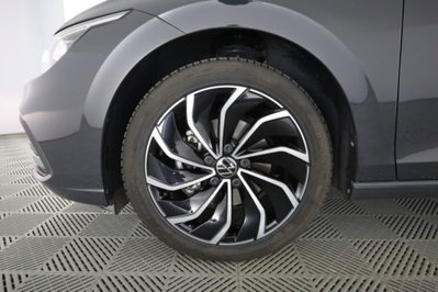 Volkswagen Golf 1.5 eTSI 130 CV EVO ACT DSG Style (8)