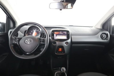 Toyota Aygo X 1.0 VVT-i 72 CV 5 porte Limited Air (4)