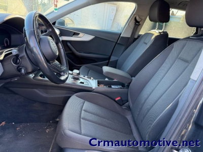 Audi A4 Avant 35 TDI/163 CV S tronic Business Advanced (4)
