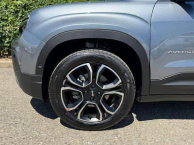 Jeep Avenger 1.2 turbo Summit fwd 100cv (9)