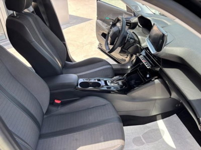 Peugeot 2008 BlueHDi 130 S&S EAT8 Allure Pack (11)
