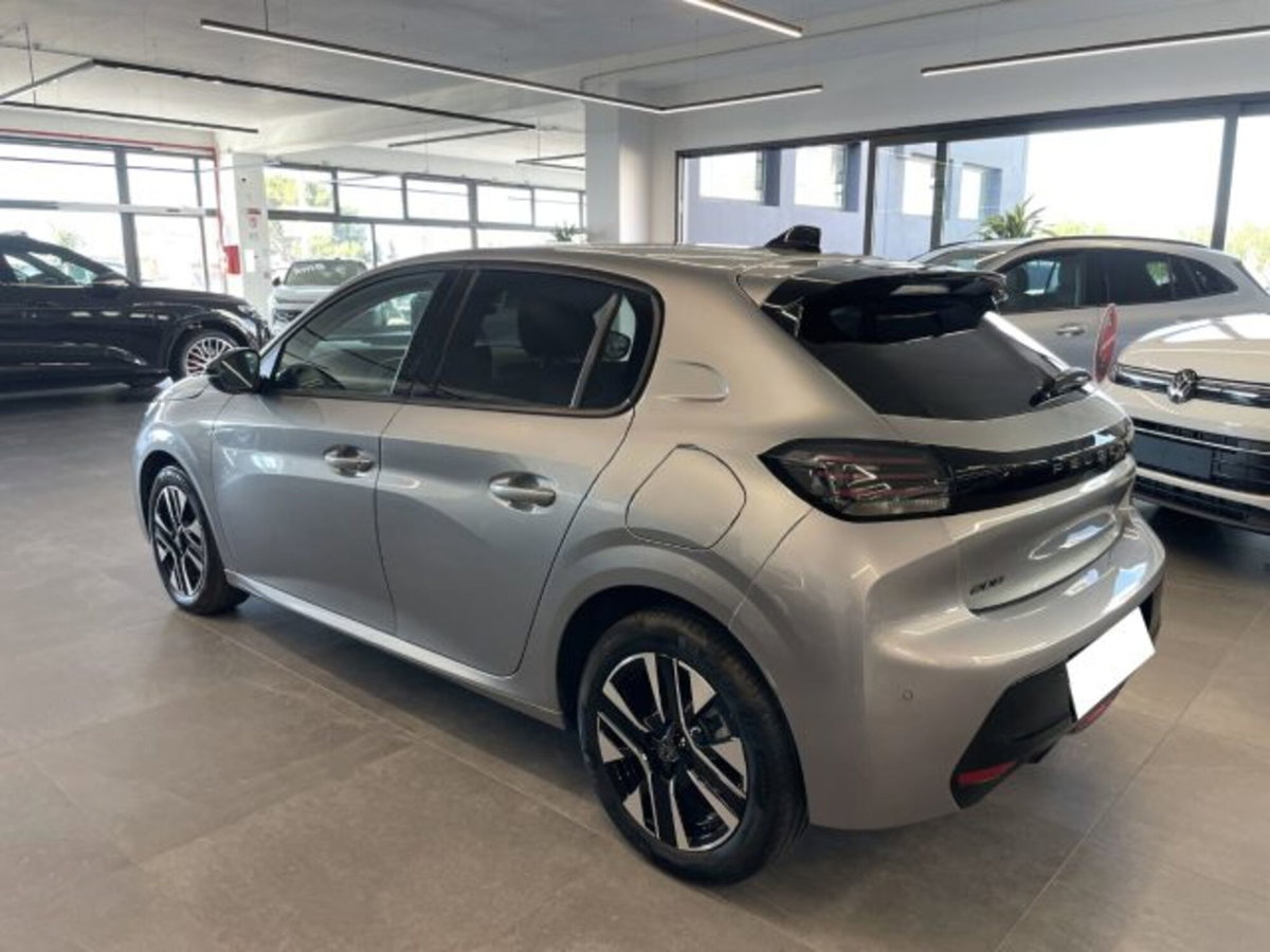Peugeot 208 1.2 puretech Active s&s 100cv (4)