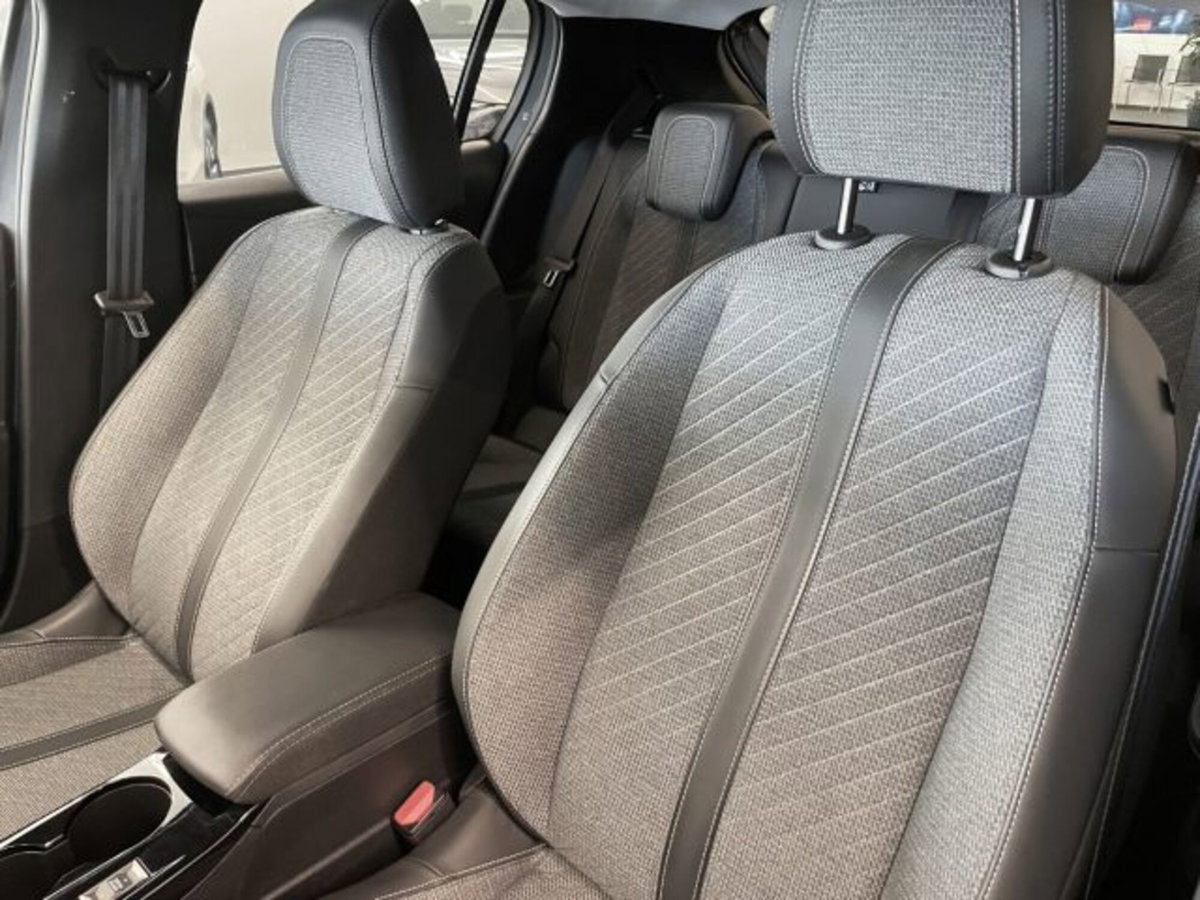 Peugeot 208 1.2 puretech Active s&s 100cv (12)