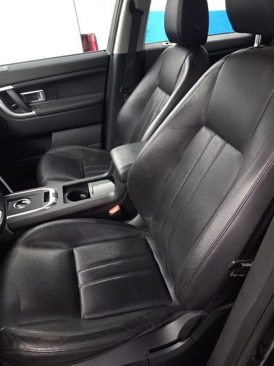 Land Rover Discovery Sport 2.0 TD4 150 CV Pure (10)