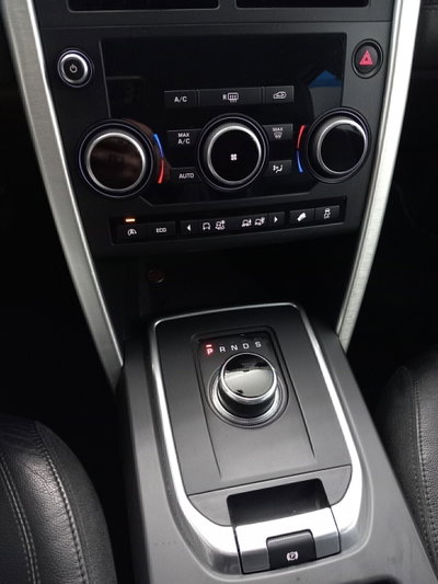 Land Rover Discovery Sport 2.0 TD4 150 CV Pure (13)