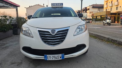 Lancia Ypsilon 1.3 MJT 16V 95 CV 5 porte S&S Elle (3)