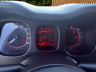 Fiat Panda 1.3 MJT 95 CV S&S Easy (13)